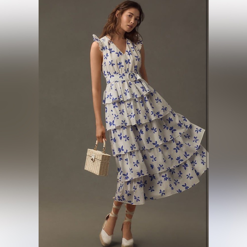 NWOT Nordstrom ENDLESS ROSE
Floral Tiered Belted Maxi Dress White/blue organic